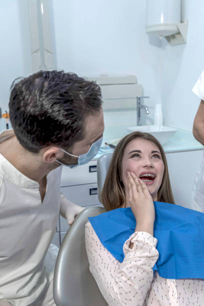 Best Emergency Tooth Extraction in Vineyard, CA